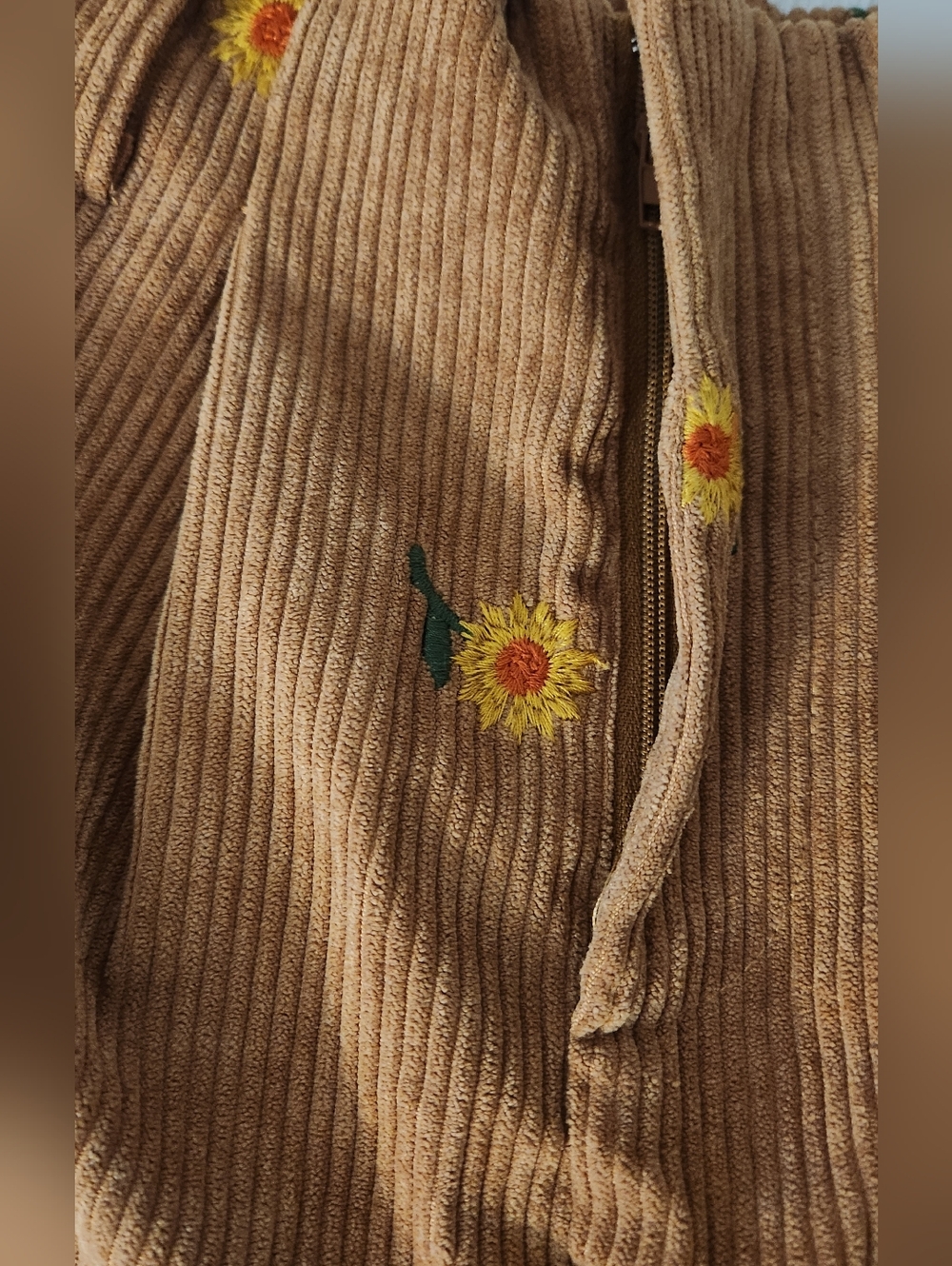 Cider Mid Rise Floral Embroidery Corduroy Shorts XS - Picture 3 of 5